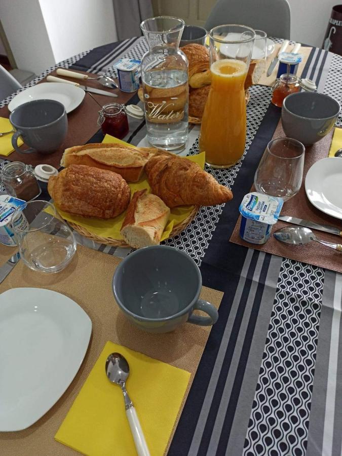 Les Muches Bed and Breakfast Bouzincourt Εξωτερικό φωτογραφία